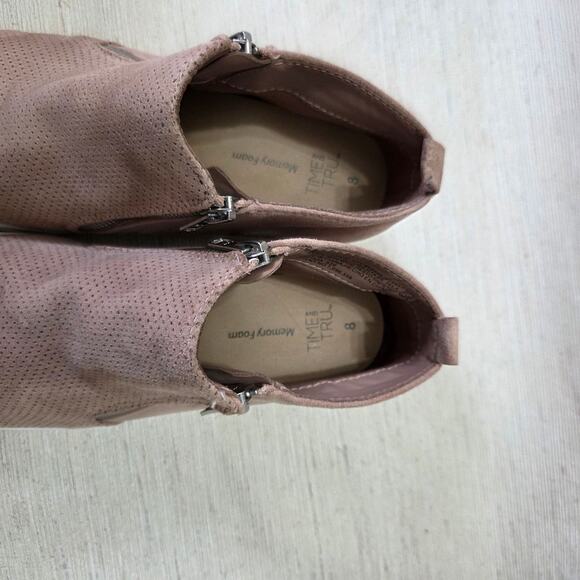 Time and Tru Woman's Pink Ankle Zip Up Booties Size 8 - Picture 8 of 8